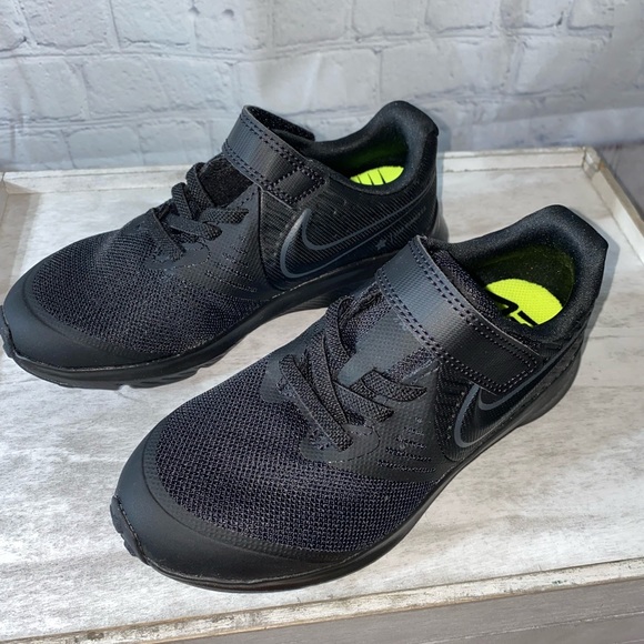 Nike Other - NIKE STAR RUNNER 2 (PSV) BLACK VELCRO YOUTH SHOES